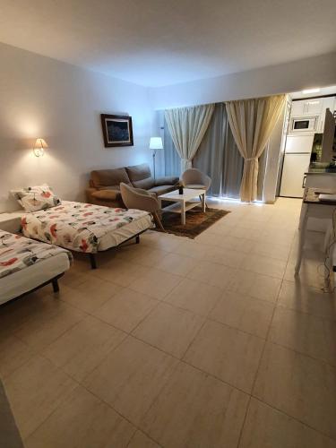 Foto da galeria de Apartment PYR em Fuengirola