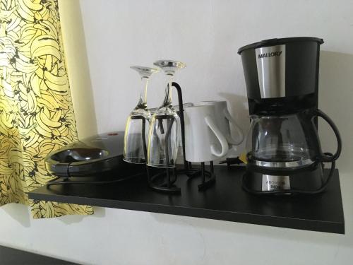 אביזרים להכנת קפה ותה ב-Jataí Guest House