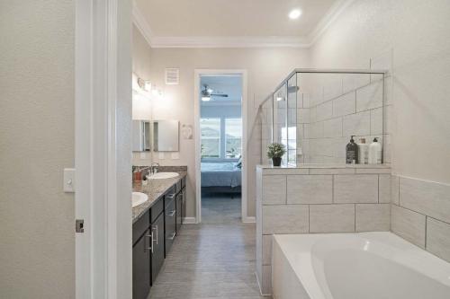 Gallery image of Luxury Townhomes - Evonify Stays in Austin
