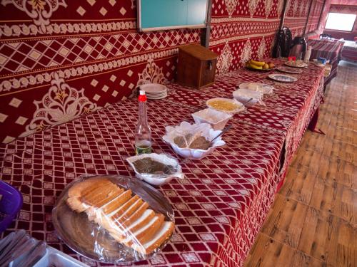 Mad på campingpladsen eller i nærheden