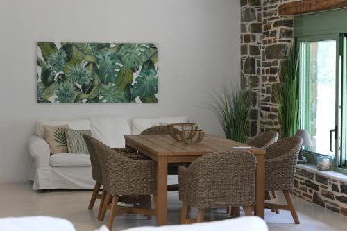 Gallery image of Sun Senses - villa with private beach in Ayía Marína