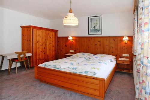 Postel nebo postele na pokoji v ubytování Apartment in Ischgl at the ski bus stop