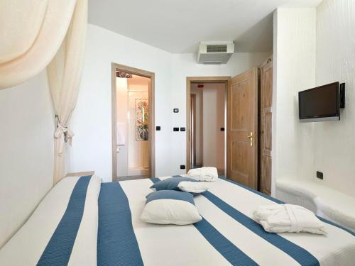 Hotel Resort & Spa Baia Caddinas, Golfo Aranci – Updated 2022 Prices