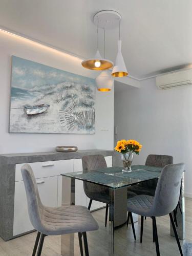 Apartamento Superior Alay en Puerto Marina playa