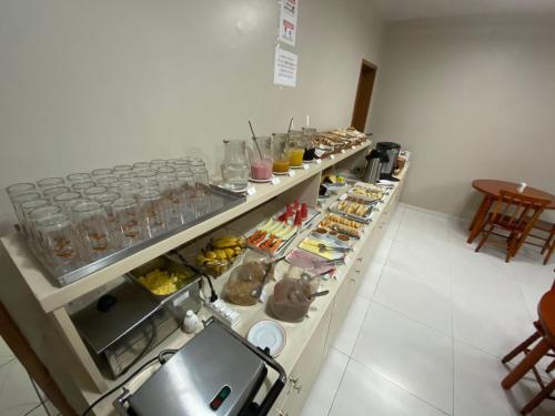Makanan di atau berdekatan hotel