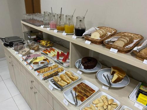 Makanan di atau berdekatan hotel