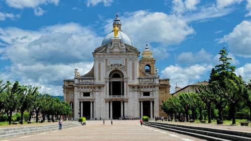 a large building with a dome on top of it at B&B La Fisarmonica in Bastia Umbra