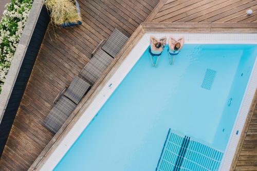 Bazén v ubytování Resort Mark Brandenburg & Fontane Therme nebo v jeho okolí