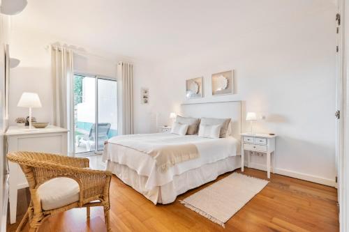 Postel nebo postele na pokoji v ubytování Encosta Do Lago Resort Club