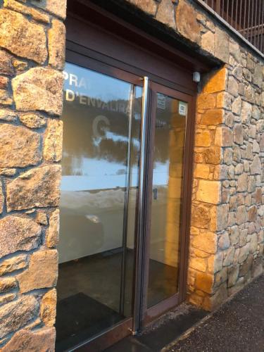  Prat de Baix d'Envalira 7P Envalira-Soldeu Zona Grandvalira -  Room  picture :   Shower    Bath    TV                           