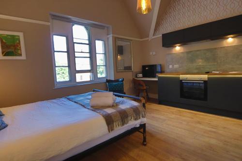 Kuchyň nebo kuchyňský kout v ubytování Alma Apartments In A Perfect Location