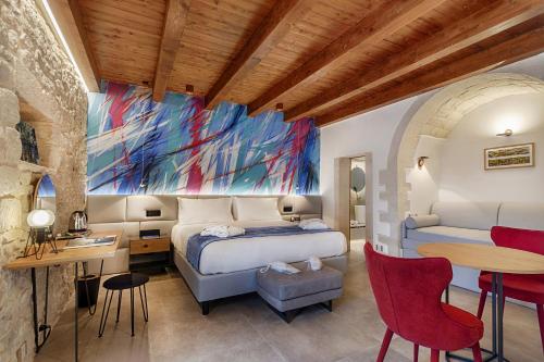Suite with Panoramic Balcony