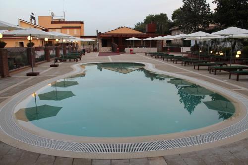 Πισίνα στο ή κοντά στο Hotel Ristorante Belvedere