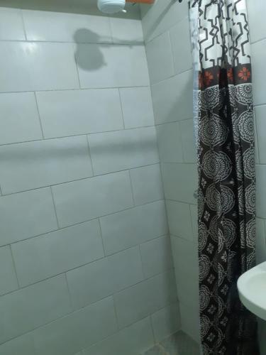Koupelna v ubytování HOTEL EL EDEN