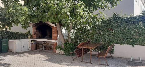 Apartment 7, first floor