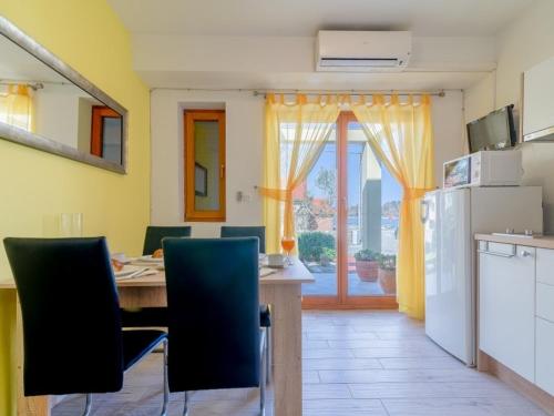 House Nin (864) – Photos 3