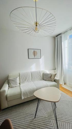 Photo de la galerie de l'établissement Charmant appartement 3 étoiles, chaleureux et bien équipé, à Cannes