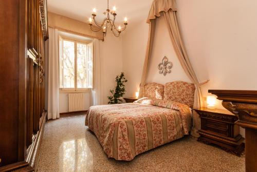 Oltrarno apartments