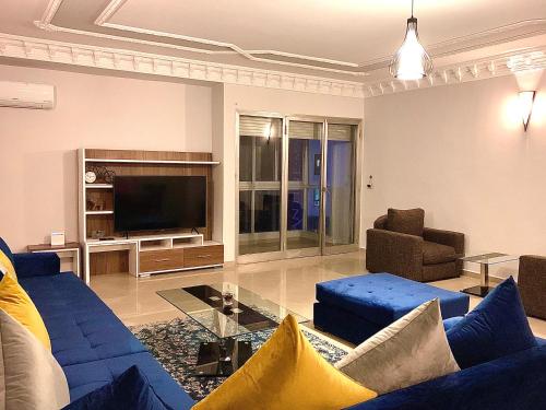 Zona de estar de Anfa 92 - Large and comfy 2 Bedrooms. Sunny, well located with great views.