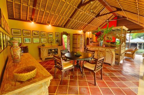 Χώρος καθιστικού στο Jendela Di Bali Villa