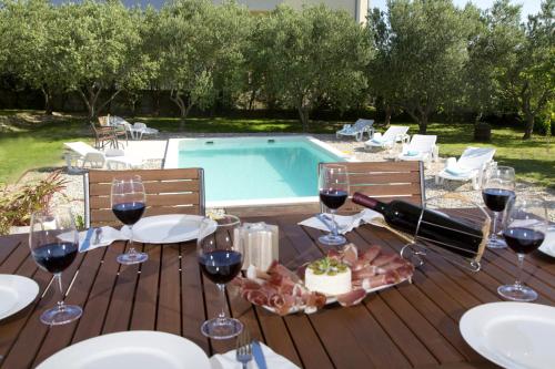 4 bedrooms villa with city view private pool and enclosed garden at Solin 3 km away from the beach