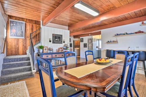 Χώρος καθιστικού στο Close to Hiking and Dtwn Mtn-View Prescott Home!