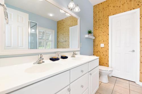 Koupelna v ubytování 81 Waters Edge