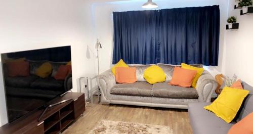 Modern Serviced Lovely One Bedroom Apartment.