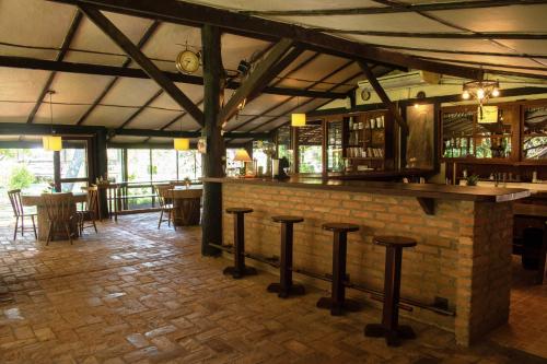 Ο χώρος του lounge ή του μπαρ στο Hotel Santa Esmeralda