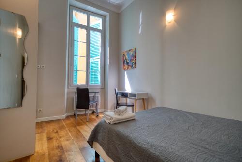 Postel nebo postele na pokoji v ubytování Old Town Luxury 3 Beds