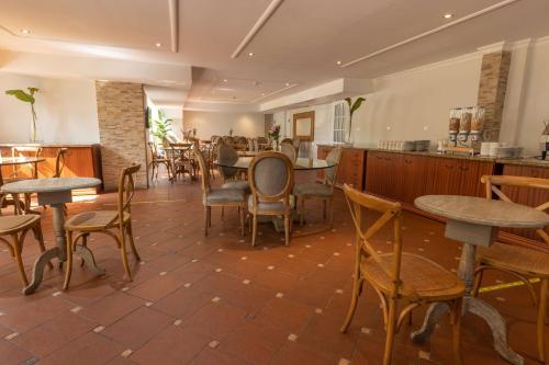 Restaurant ou autre lieu de restauration dans l'établissement Best Western El Dorado Panama Hotel