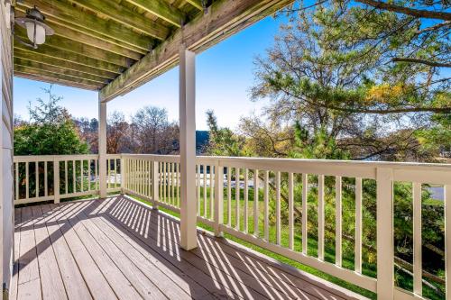 Spring Lake --- 20784 East Drive – Photos 3