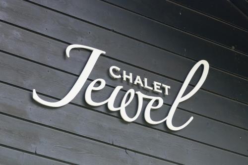 a sign that reads chalk fever on a wall at Jewel Duplex in Fieschertal