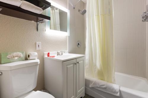 Ванная комната в Hotel Aqua Mar
