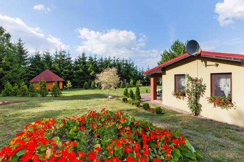 Κήπος έξω από το House near Baltic Sea and Wolinski Park