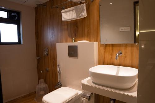 Ένα μπάνιο στο Gold Crest Business Hotel