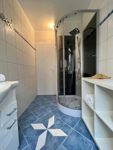 Bilik mandi di Ferienwohnung da Salvatore