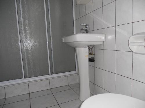 Ein Badezimmer in der Unterkunft Shore Breakers