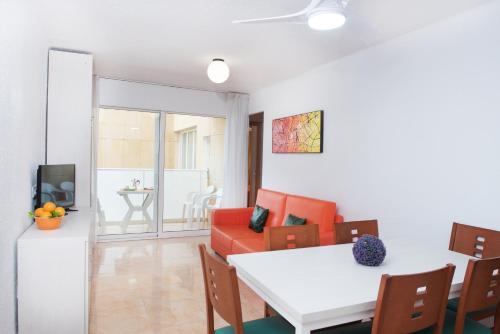 Gallery image of Apartaments Costa d'Or in Calafell