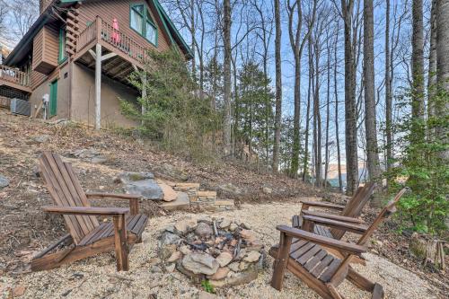 Cabin with Fire Pit 5 Mi to Cataloochee Skiing