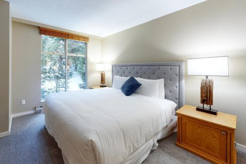 Gallery image of Woodrun #418 in Whistler