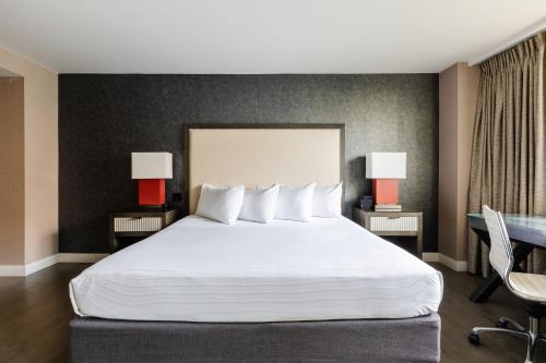 2500 Penn, a Placemakr Experience Image