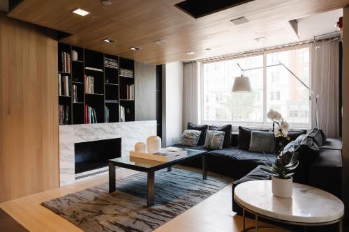 2500 Penn, a Placemakr Experience Image
