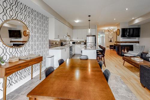 Condo 29 at Snowbridge – Photos 4