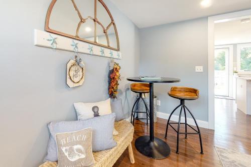 Cape Brook Bungalow – Photos 3