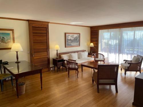 Zona de estar de InterContinental Tahiti Resort & Spa by IHG