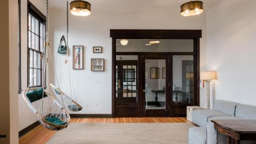 Zona de estar de SCP Redmond Hotel