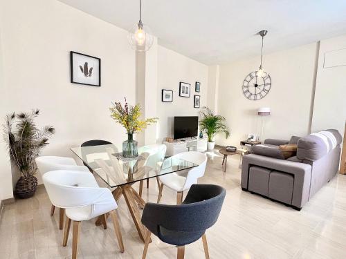 Teodosio Apartment FREE PARKING & CENTRAL AC, Sevilla ...