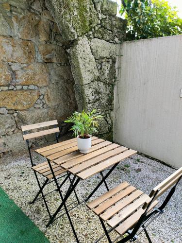 Porto Historic - Apartment with Private Patio