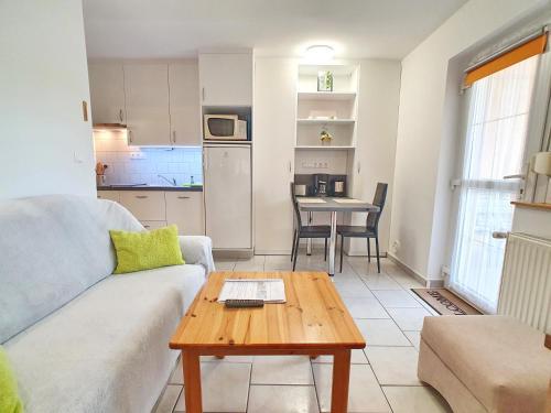 Η κουζίνα ή μικρή κουζίνα στο Krisztián Apartmanház